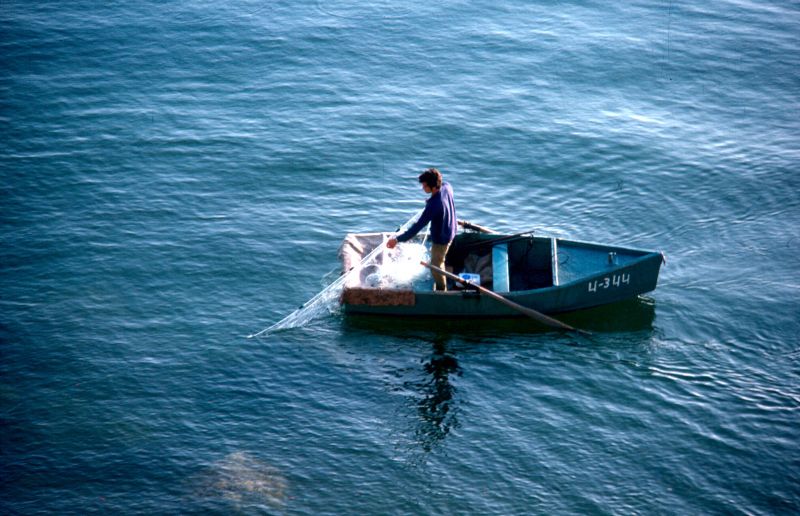 fisherman-on-the-sea-of-galilee